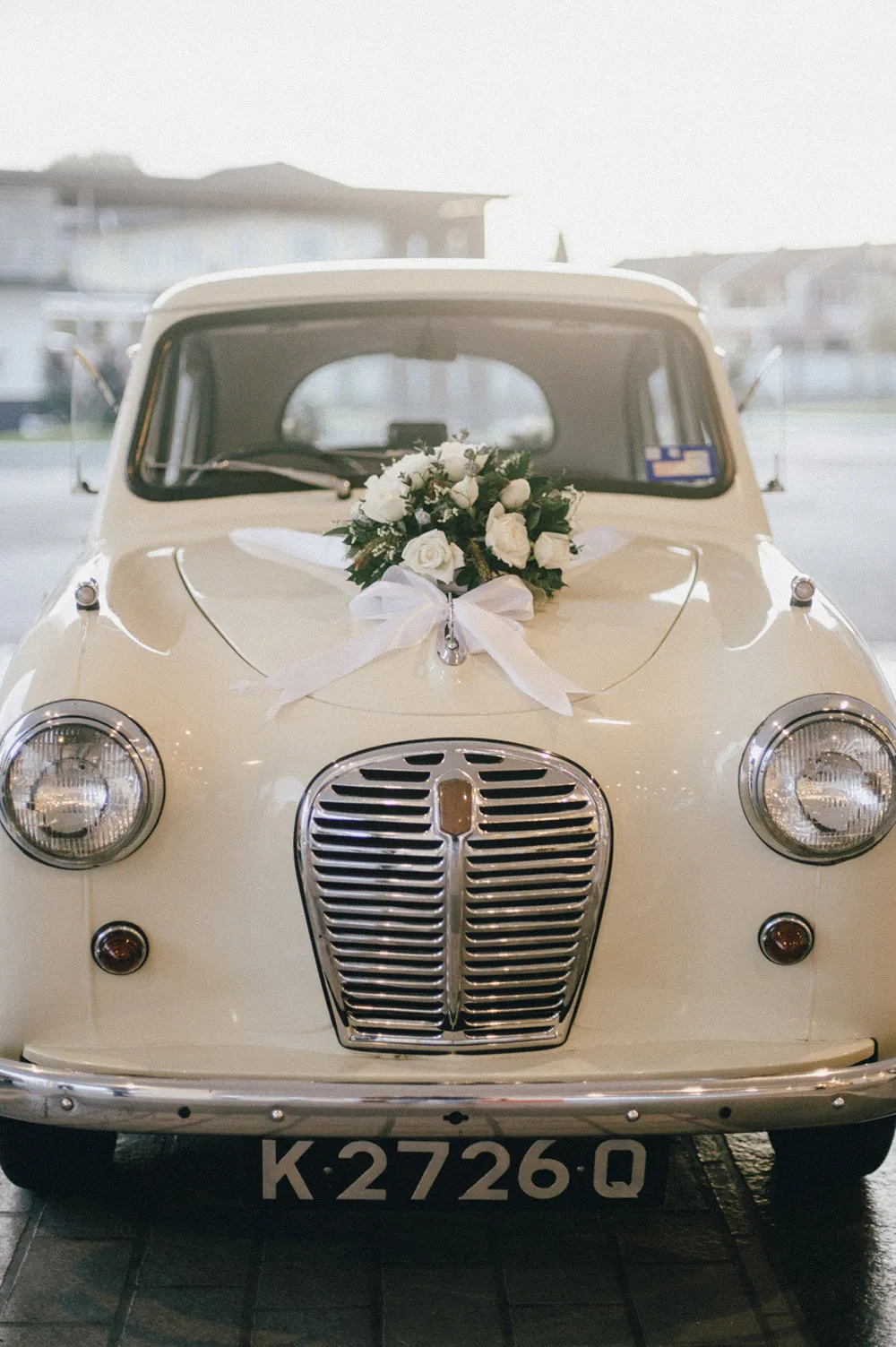 Photo by Andy Phe Photography. theweddingnotebook.com