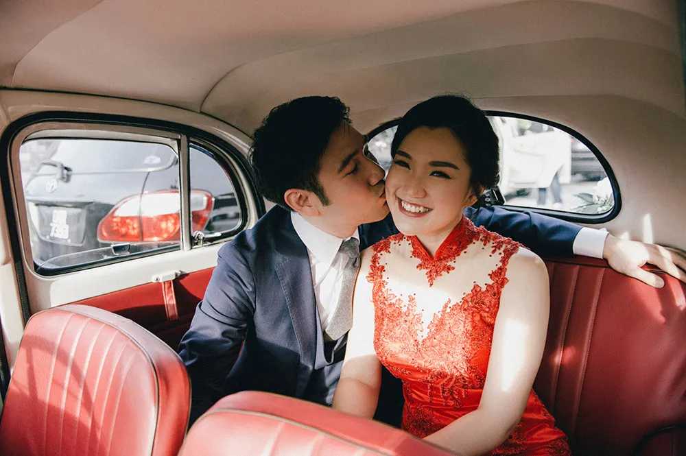 Photo by Andy Phe Photography. theweddingnotebook.com