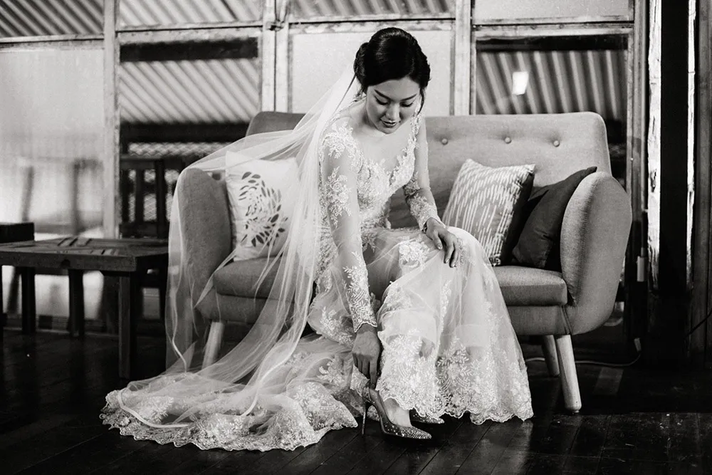 Photo by Andy Phe Photography. theweddingnotebook.com