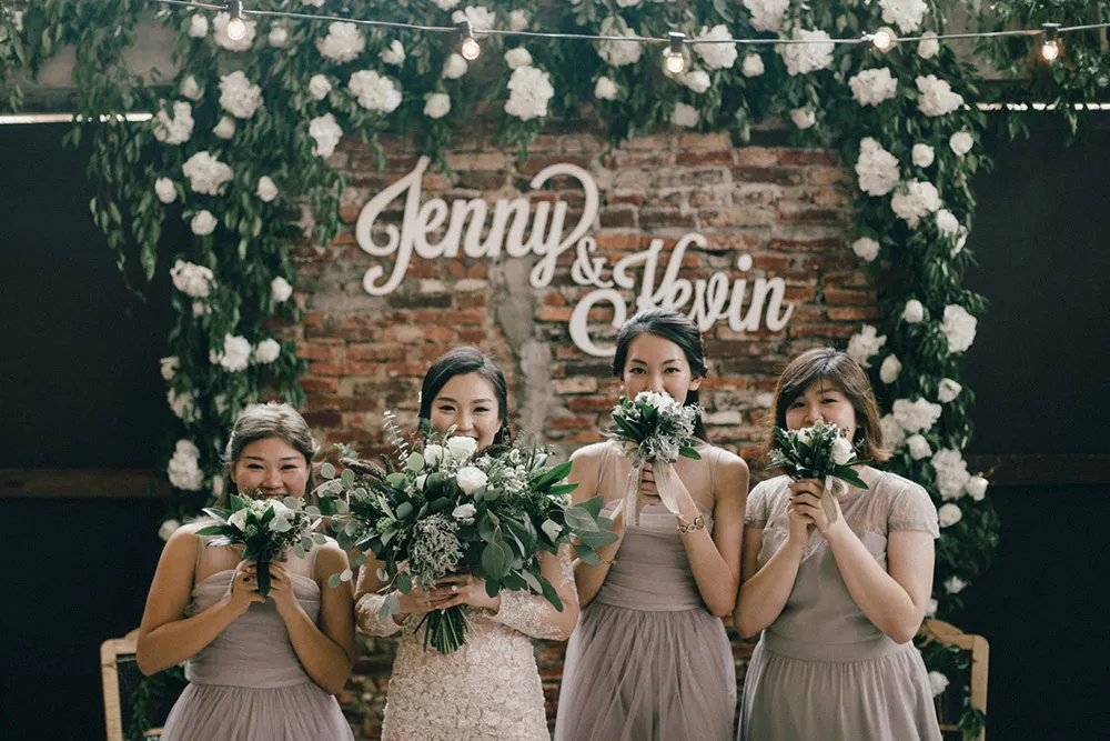 Photo by Andy Phe Photography. theweddingnotebook.com