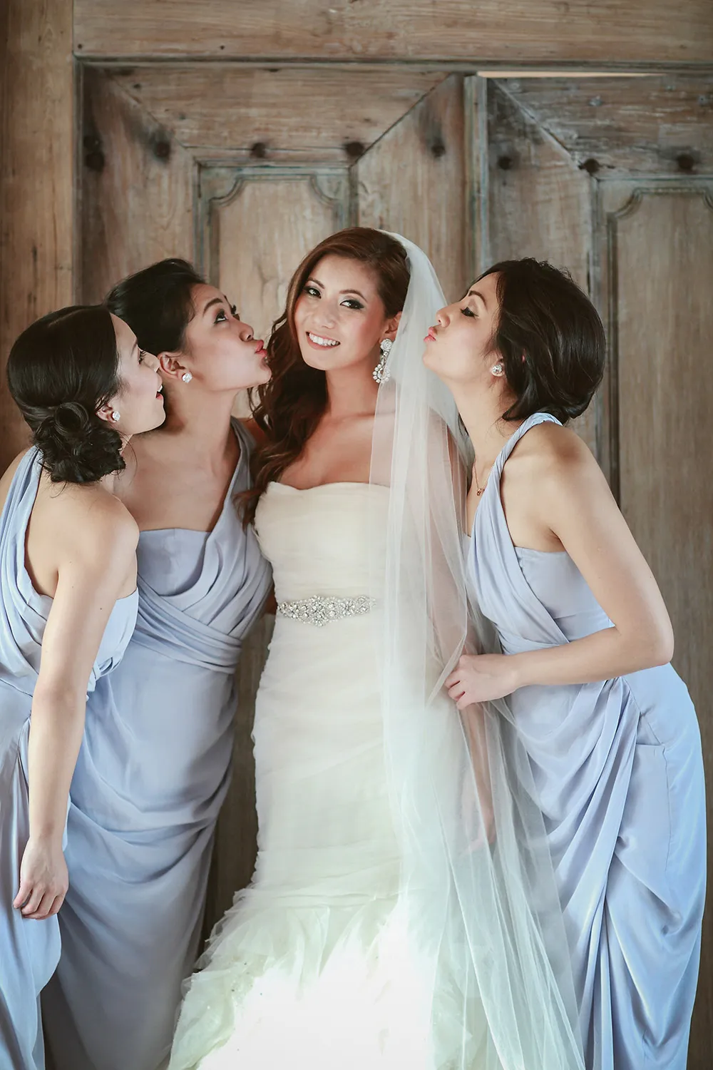 Photo by Maxtu Photography. theweddingnotebook.com