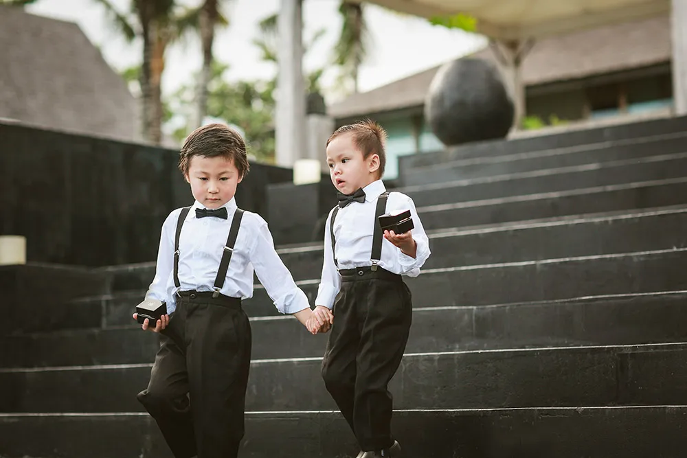 Photo by Maxtu Photography. theweddingnotebook.com