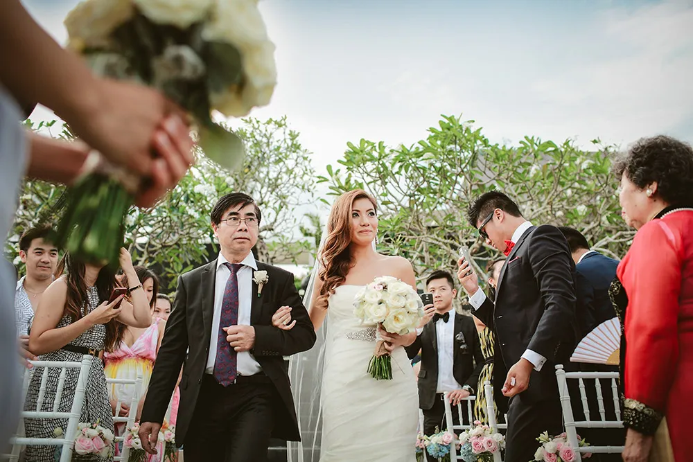 Photo by Maxtu Photography. theweddingnotebook.com