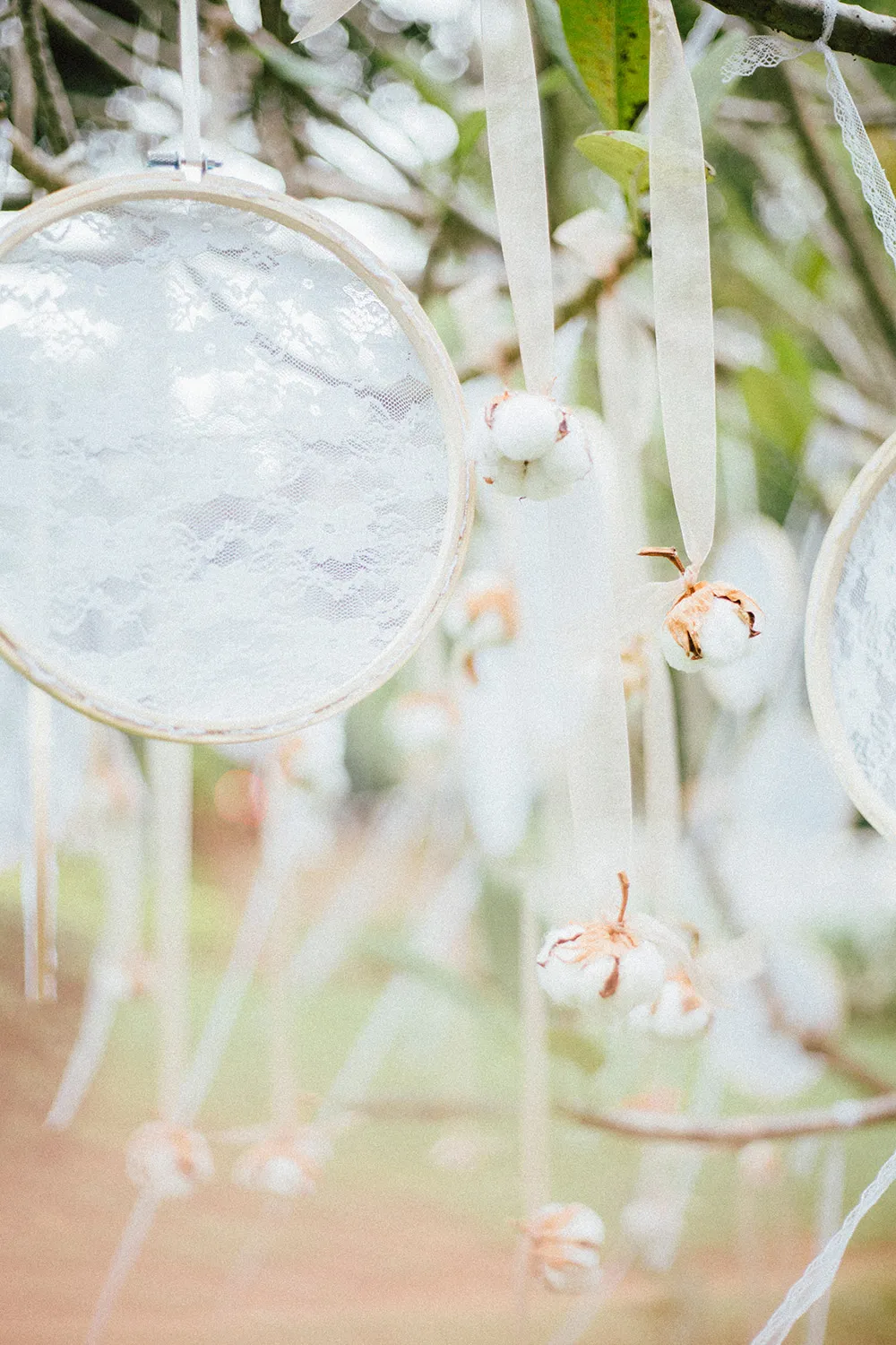 Photo by AndroidsinBoots Photography. theweddingnotebook.com