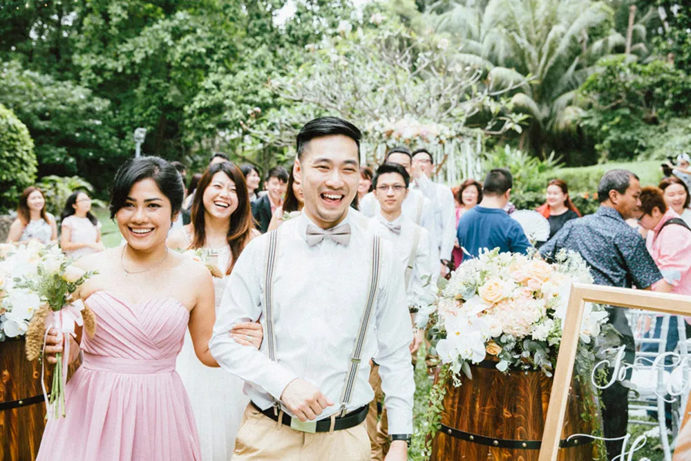 Photo by AndroidsinBoots Photography. theweddingnotebook.com