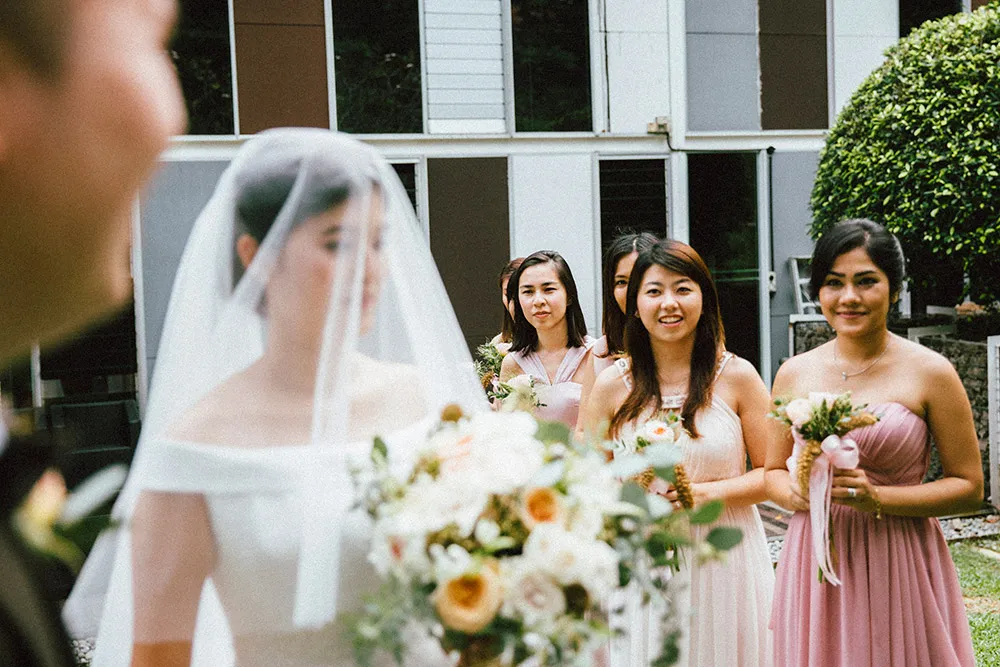 Photo by AndroidsinBoots Photography. theweddingnotebook.com