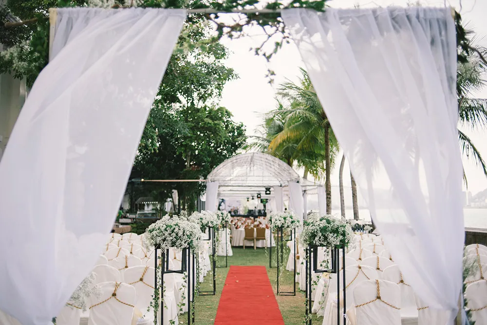 Munkeat Photography. theweddingnotebook.com