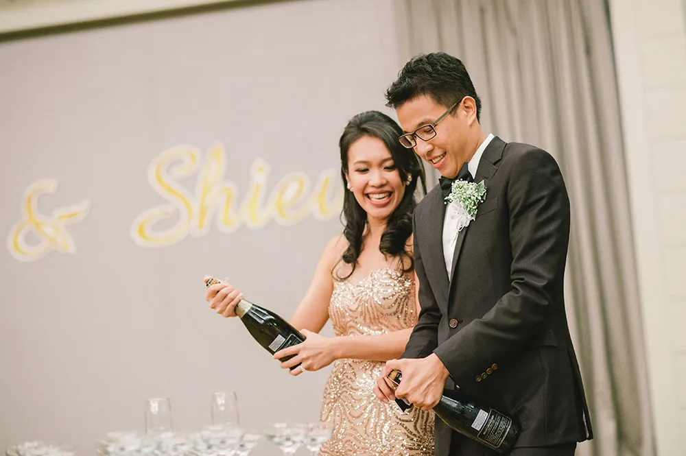 Munkeat Photography. theweddingnotebook.com