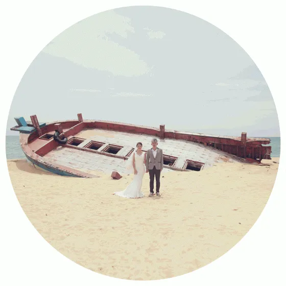 Photo by Douglas Ho. theweddingnotebook.com