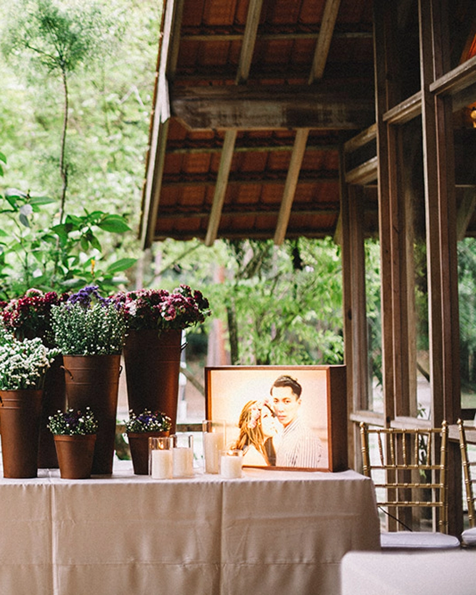 A Simple Rustic Outdoor Wedding Away From The City