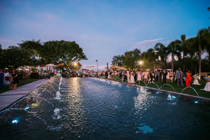 Photo by Diktatphotography. theweddingnotebook.com