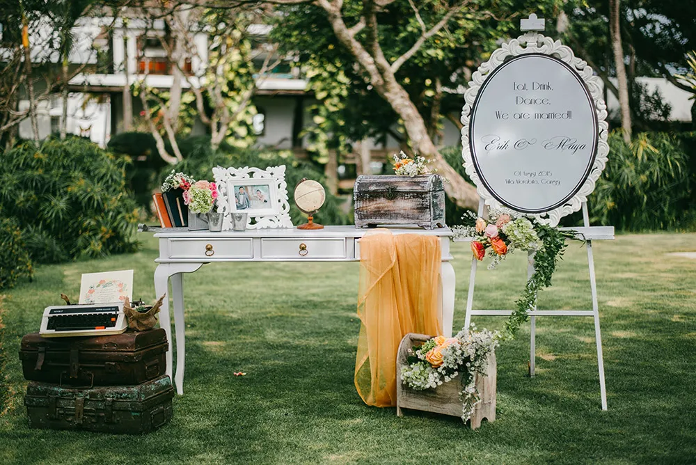 Photo by Diktat Photography. theweddingnotebook.com