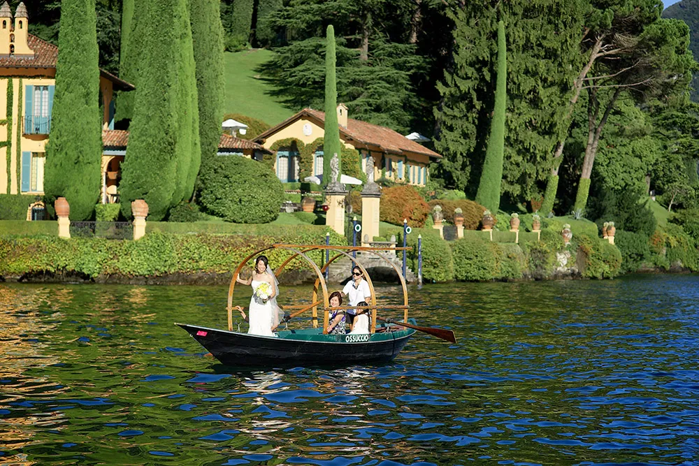 Photo by Gianluca Adovacio. theweddingnotebook.com