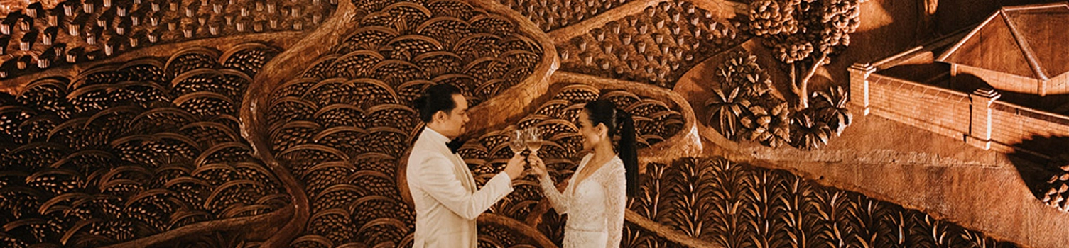 A Timeless White on White Ballroom Wedding in Jakarta