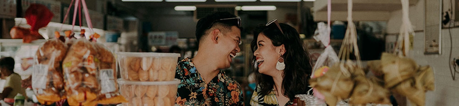 A Tip of the Hat to a Couple’s Beautiful Dating History Through Bridal Portraits at Restoran Yong Len, TTDI