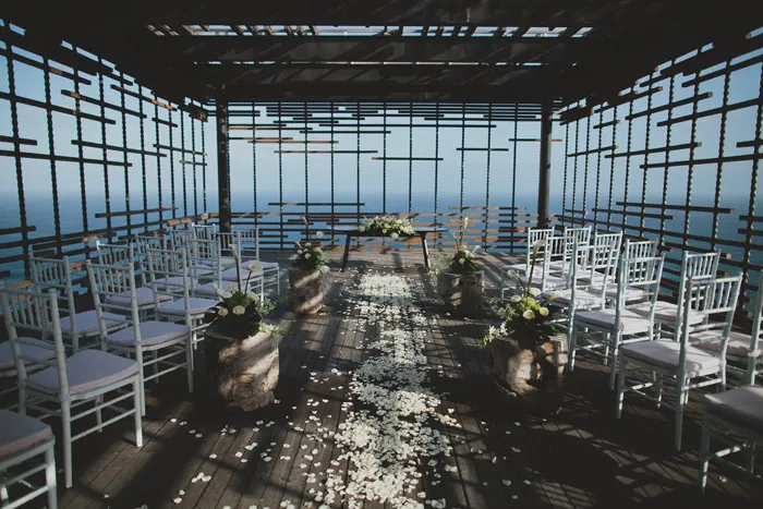 Wedding at Alila Villas Uluwatu, Bali. Terralogical Photography. theweddingnotebook.com