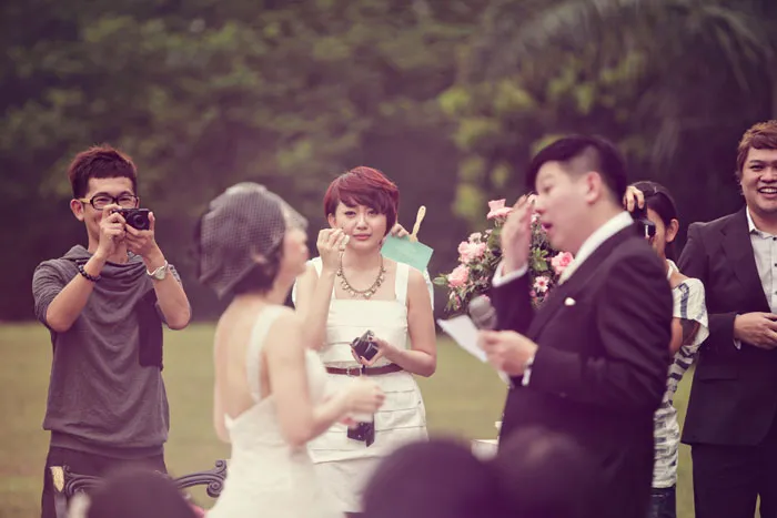 Photography by ZA Gallery. theweddingnotebook.com