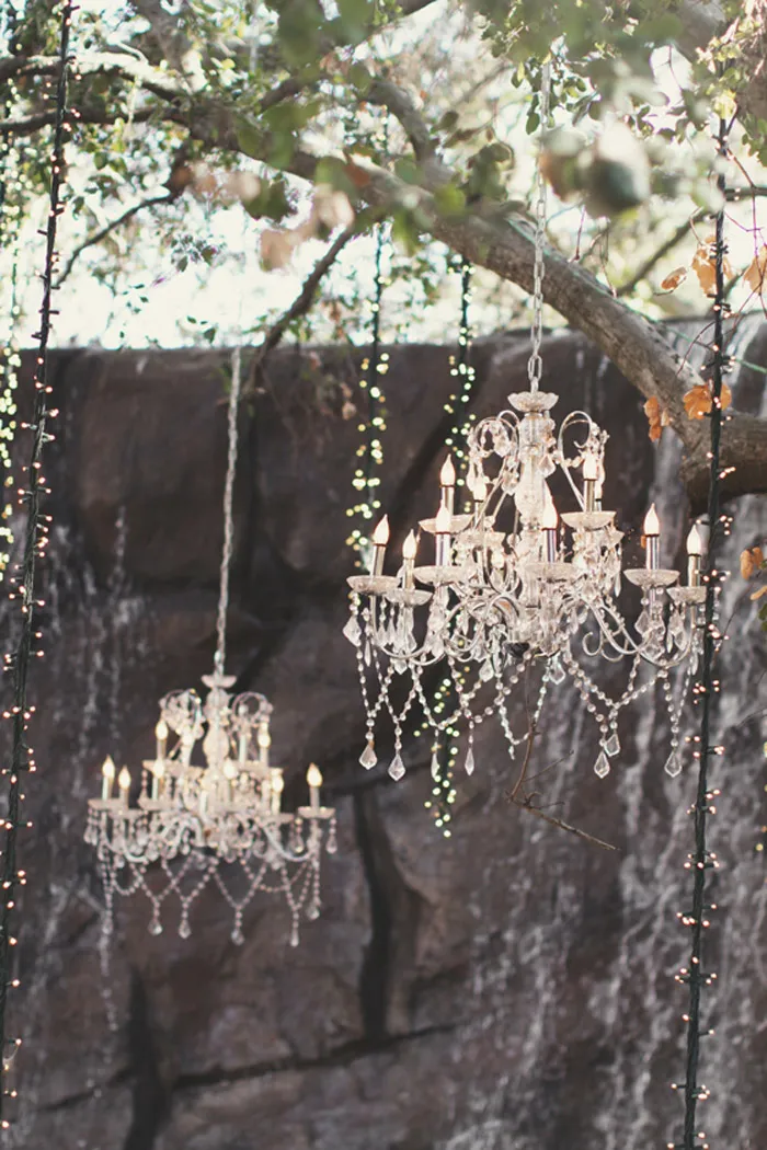 Photo by Ian Photography. theweddingnotebook.com