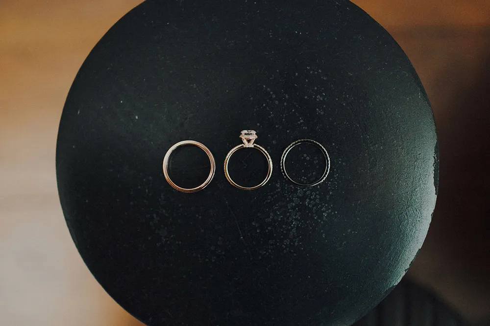 Photo by Samuel Goh Photography. theweddingnotebook.com