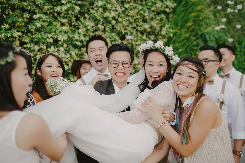 Photo by Samuel Goh Photography. theweddingnotebook.com