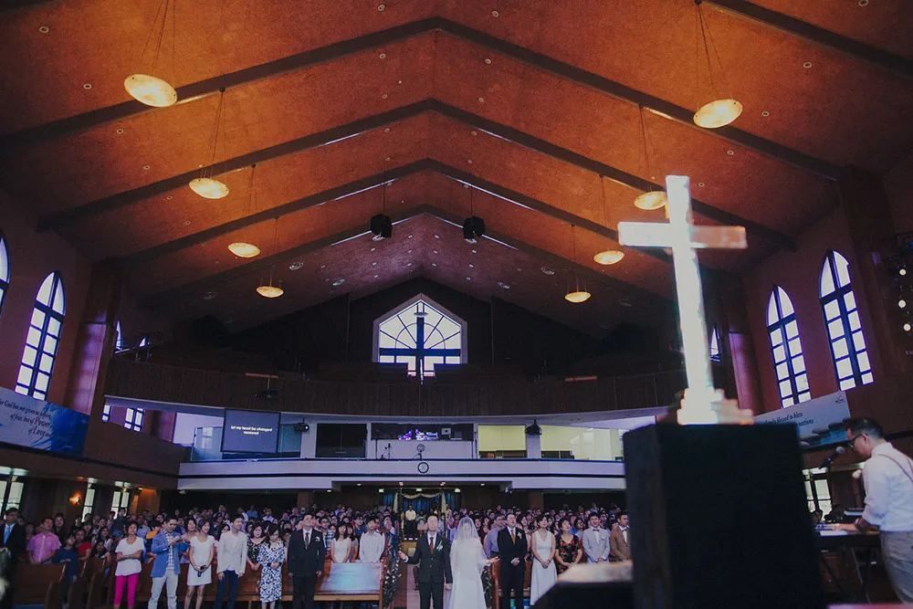 Photo by Samuel Goh Photography. theweddingnotebook.com