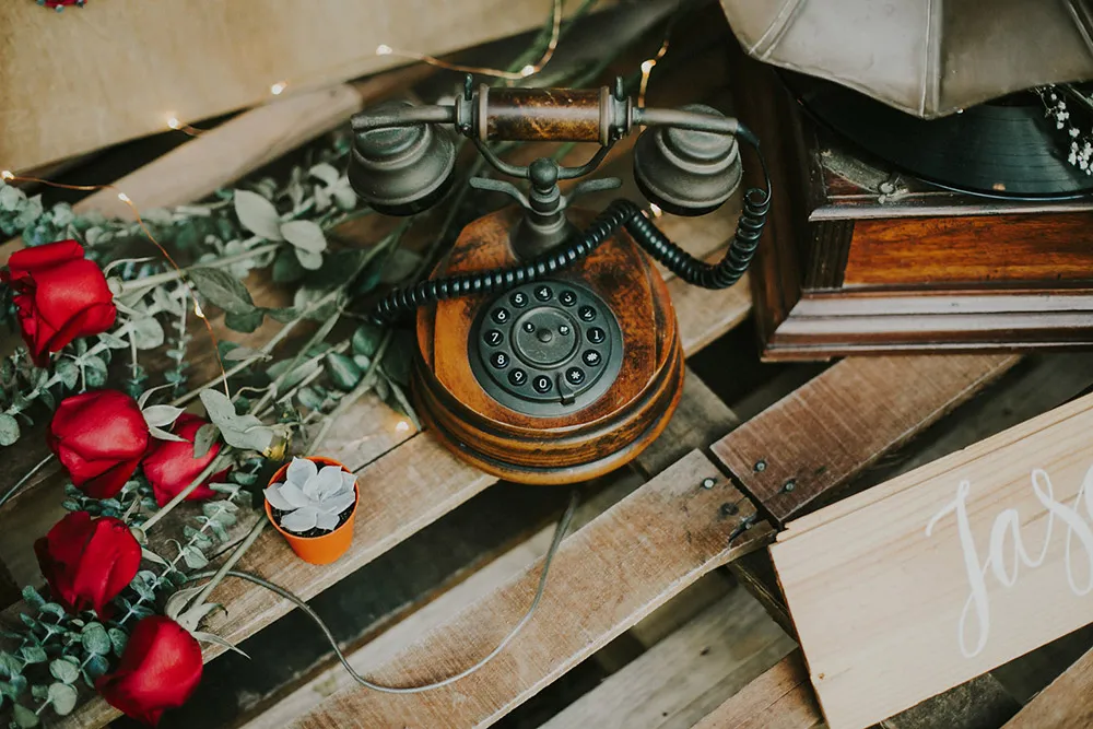 Photo by Samuel Goh Photography. theweddingnotebook.com