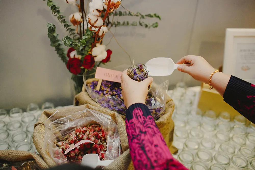 Photo by Samuel Goh Photography. theweddingnotebook.com