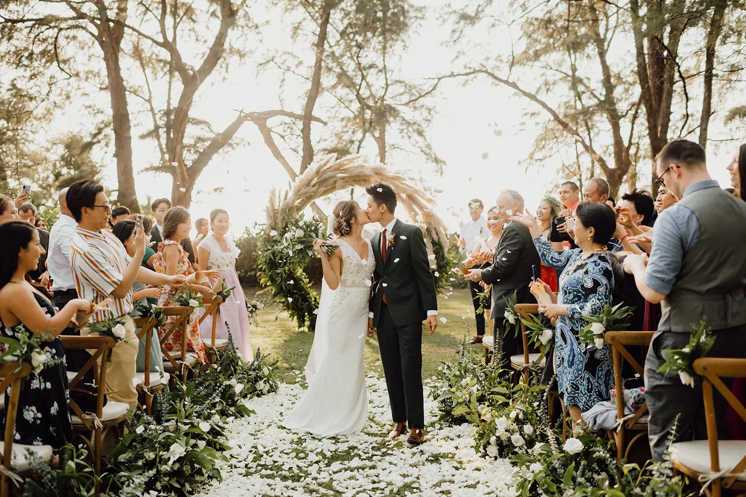 Peter Herman Photography. Wedding in Phuket. theweddingnotebook.com