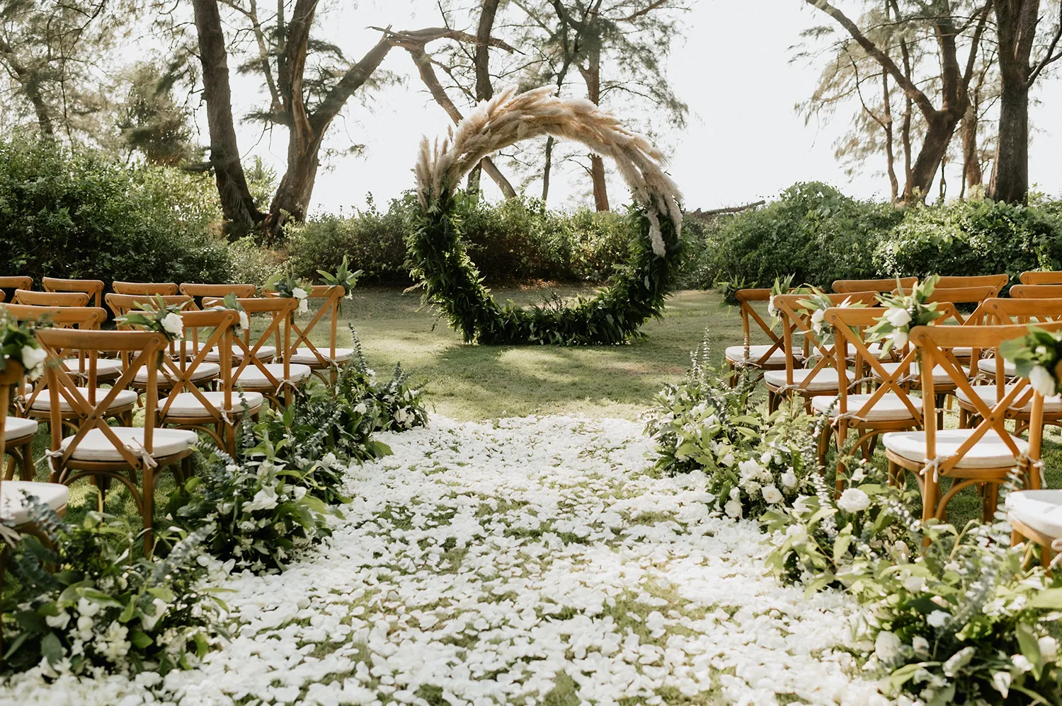 Peter Herman Photography. Wedding in Phuket. theweddingnotebook.com