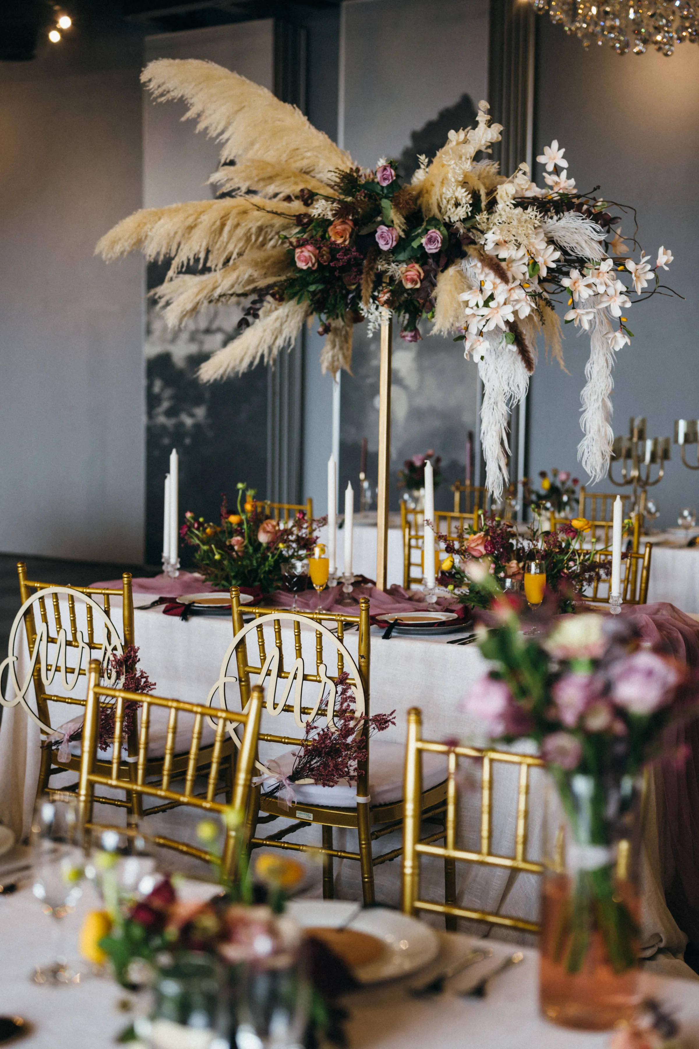 Photo by Trees On The Moon. theweddingnotebook.com