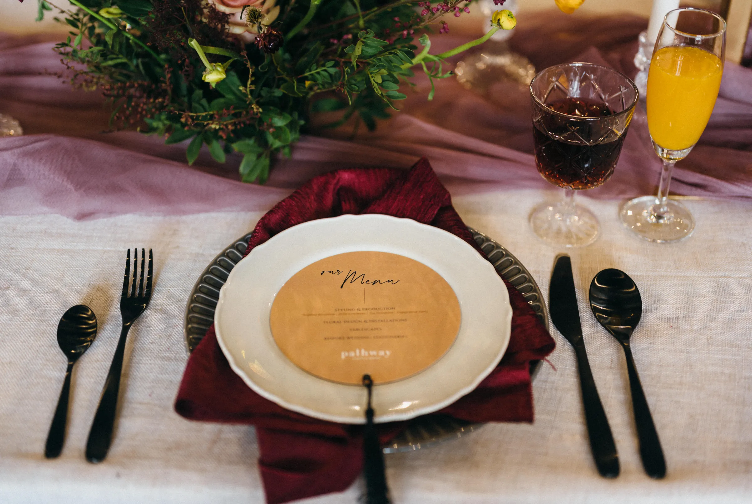 Photo by Trees On The Moon. theweddingnotebook.com