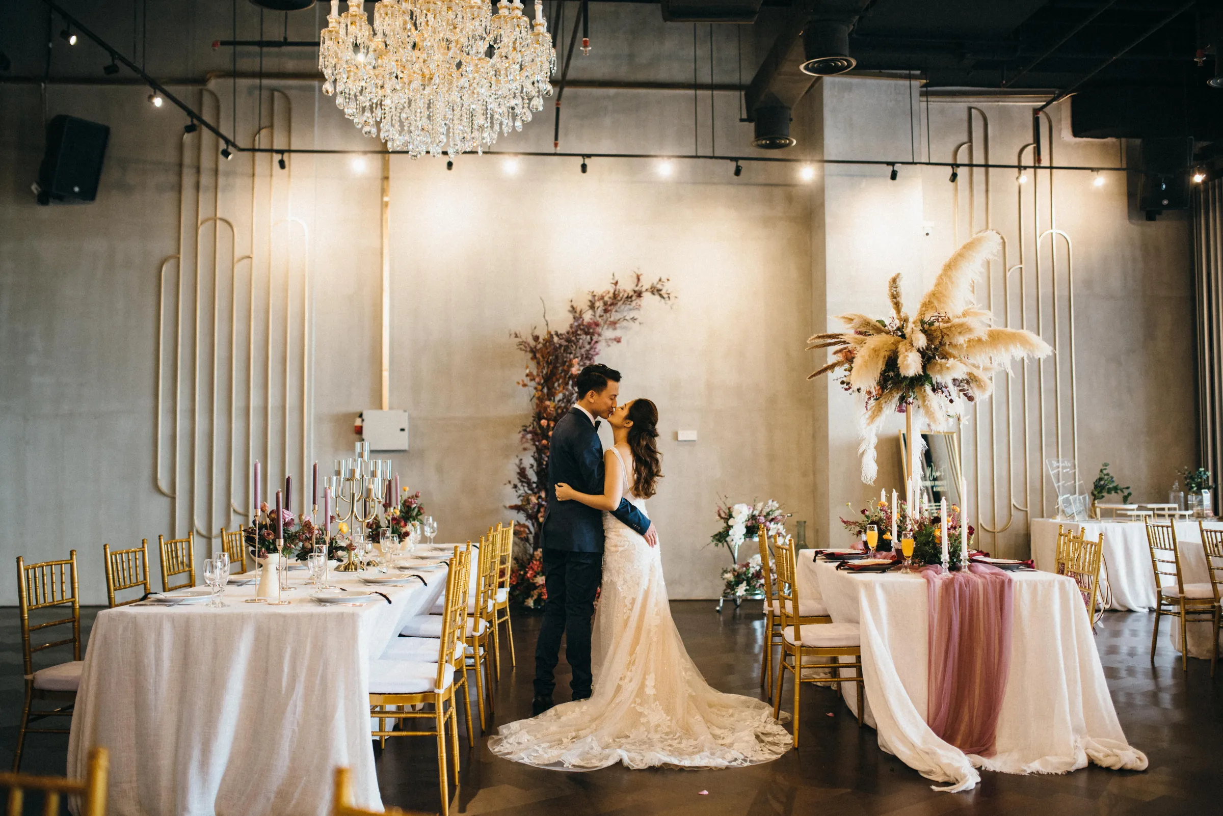 Photo by Trees On The Moon. theweddingnotebook.com