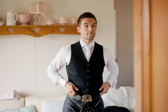 Tealily Photography. theweddingnotebook.com