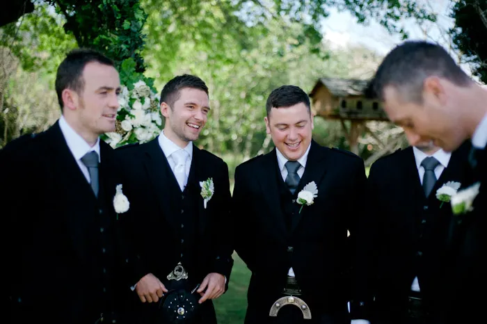 Tealily Photography. theweddingnotebook.com