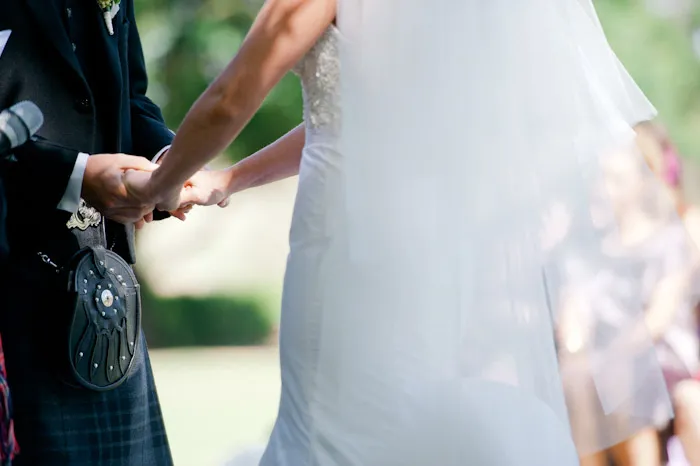 Tealily Photography. theweddingnotebook.com