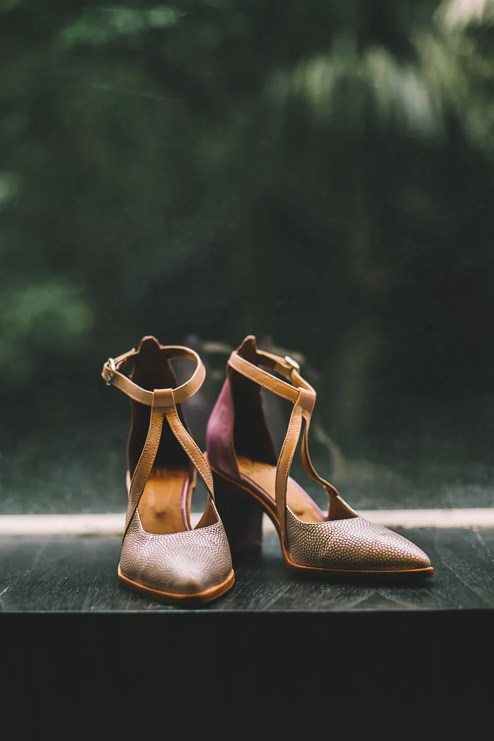 Photo by Fire, Wood and Earth Photography. theweddingnotebook.com