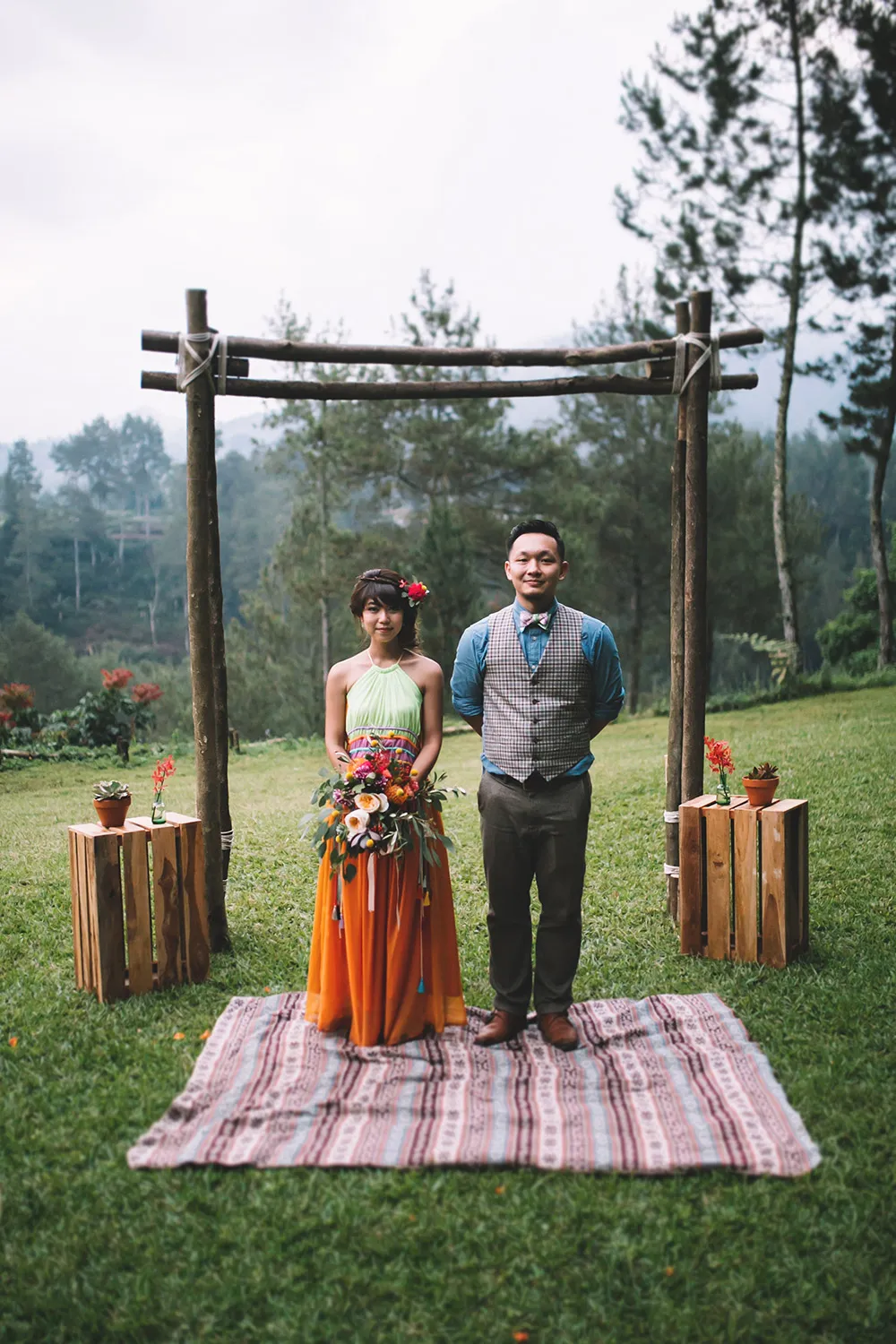 Photo by Fire, Wood and Earth Photography. theweddingnotebook.com