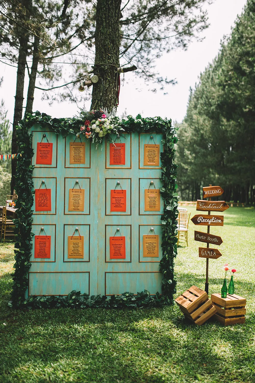 Photo by Fire, Wood and Earth Photography. theweddingnotebook.com