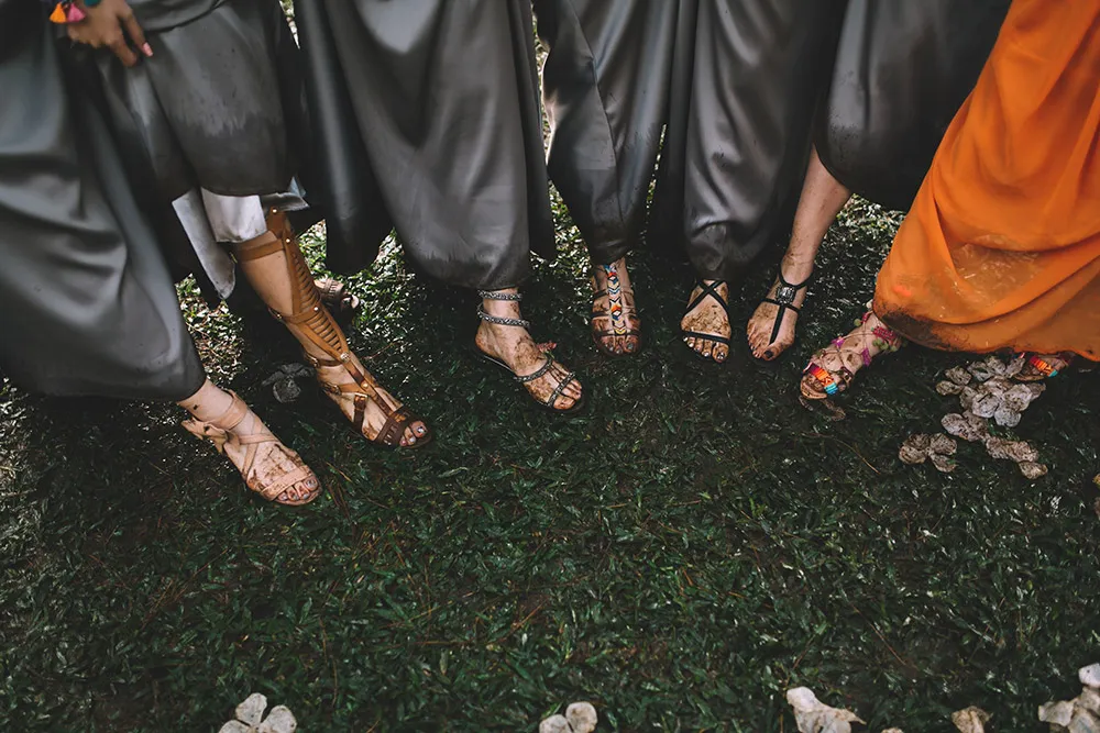 Photo by Fire, Wood and Earth Photography. theweddingnotebook.com