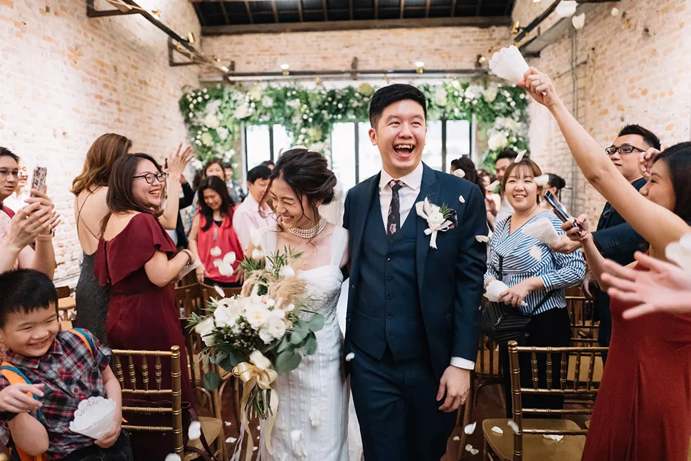 Photo by Andrew Chow of Munkeat Studio. theweddingnotebook.com