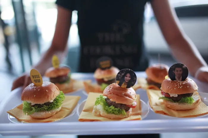 Photo by Cornelius Lim. Courtesy of Hannah Tan. theweddingnotebook.com