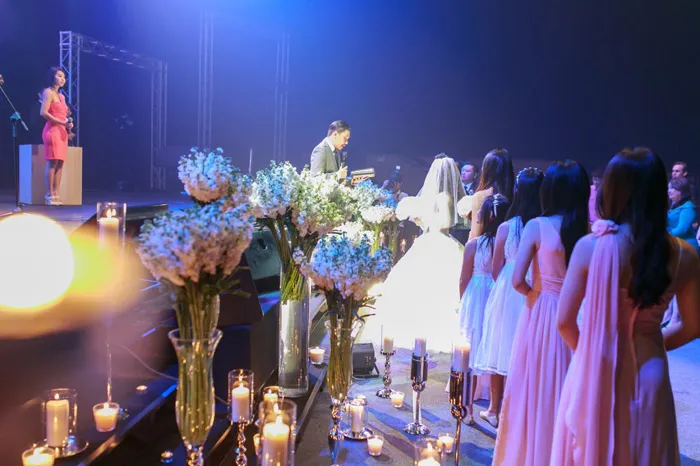 Photo by Cornelius Lim. Courtesy of Hannah Tan. theweddingnotebook.com