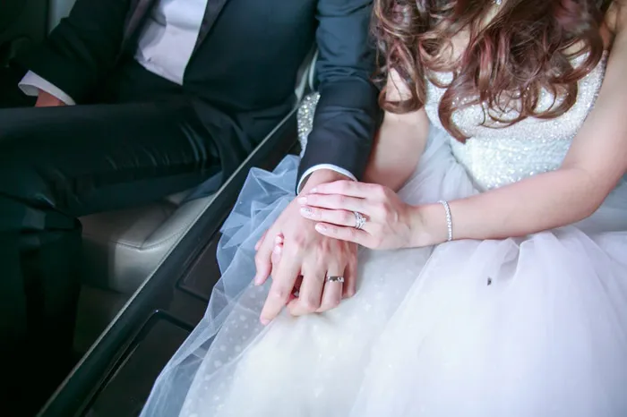 Photo by Cornelius Lim. Courtesy of Hannah Tan. theweddingnotebook.com