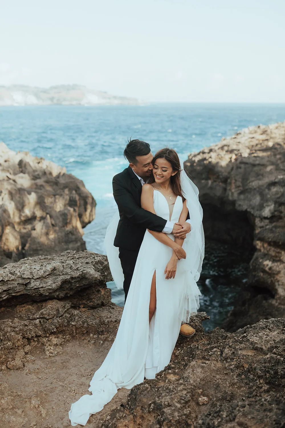 Photo by Fire Wood & Earth. theweddingnotebook.com