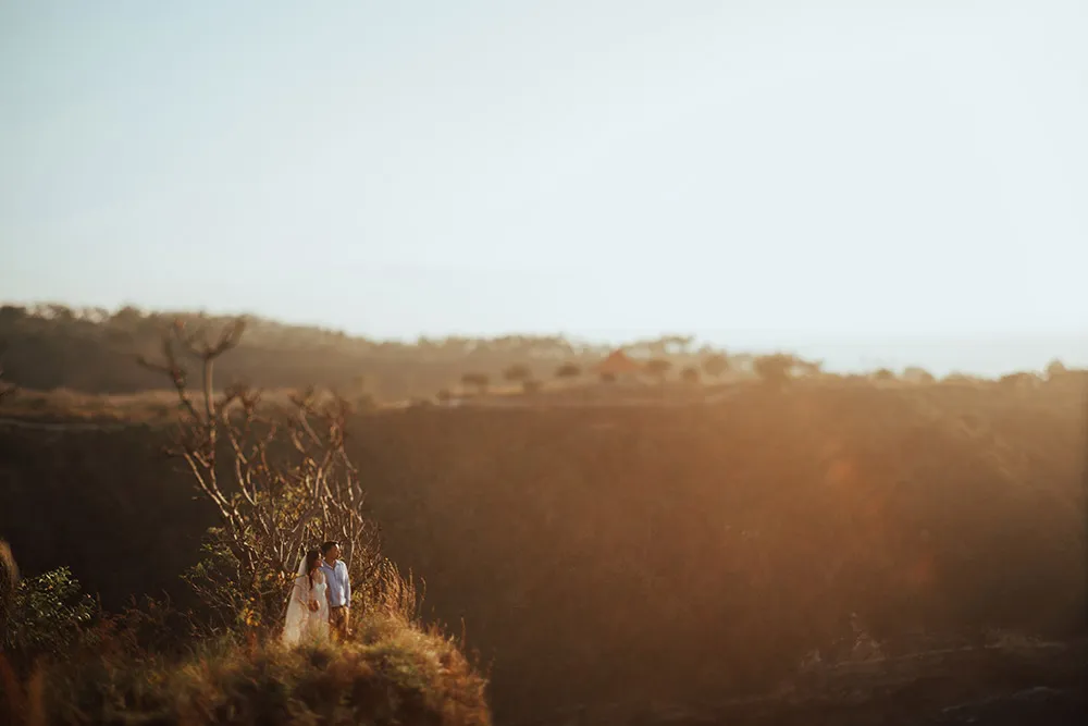 Photo by Fire Wood & Earth. theweddingnotebook.com