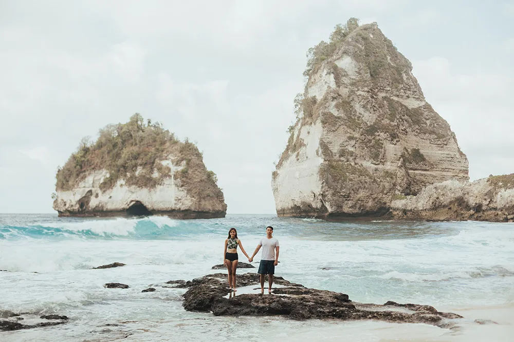 Photo by Fire Wood & Earth. theweddingnotebook.com