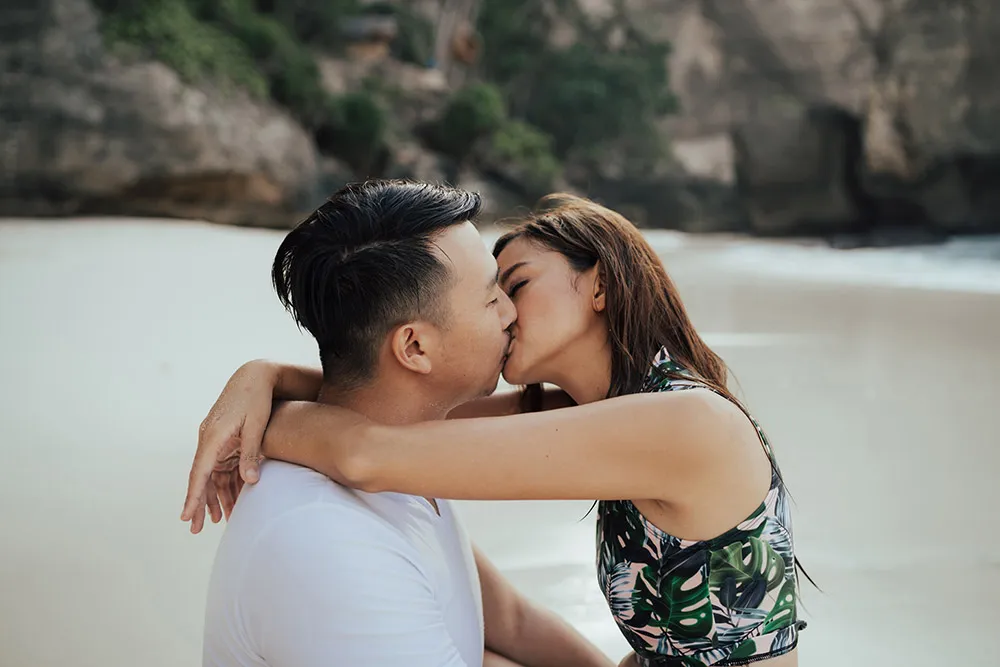 Photo by Fire Wood & Earth. theweddingnotebook.com