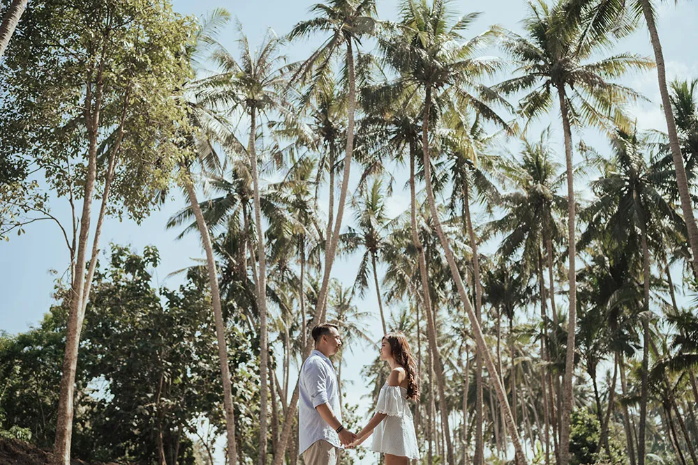 Photo by Fire Wood & Earth. theweddingnotebook.com