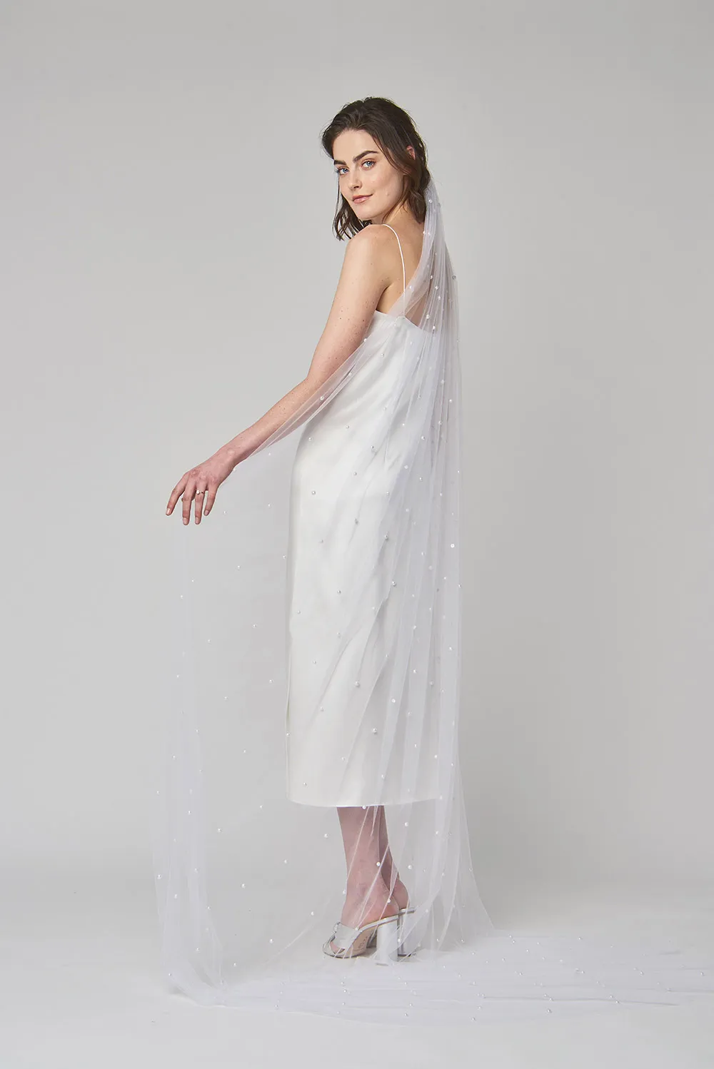 Quinn – Alexandra Grecco 2019 Bridal Collection. theweddingnotebook.com