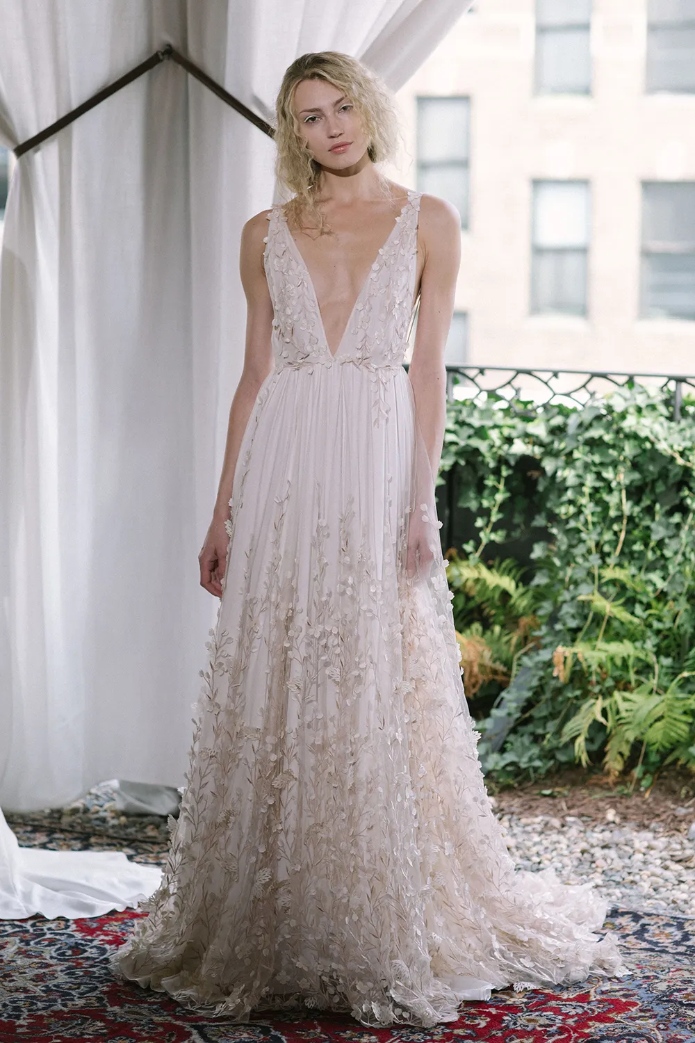 Alexandra Grecco Fall 2018 Bridal Collection. theweddingnotebook.com